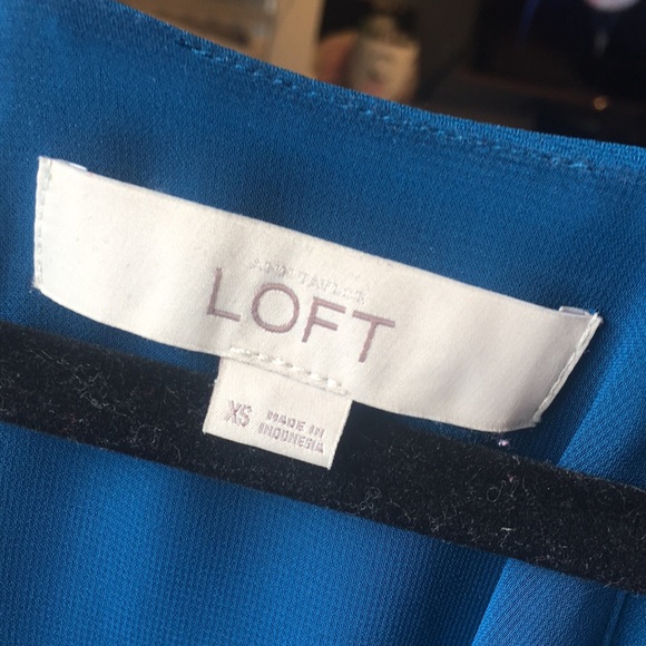 LOFT Ruffle Tank - Picture 2 of 4